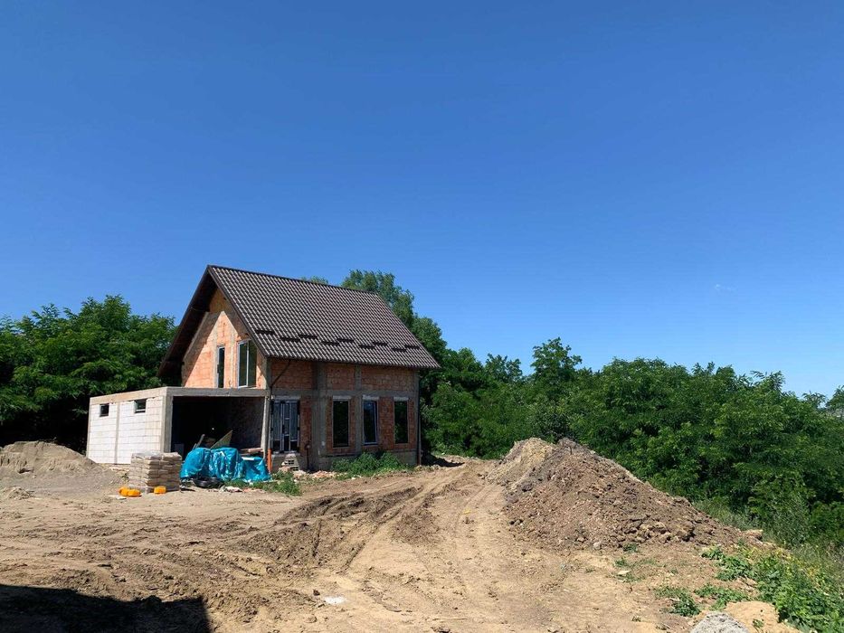 2 Case de vânzare Sfântul Ilie Suceava