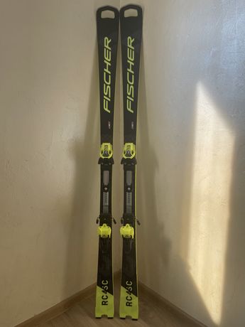 Горные лыжи FISCHER RC4 WC SC PRO M/O 165 см. + крепления RC4 Z13 FF