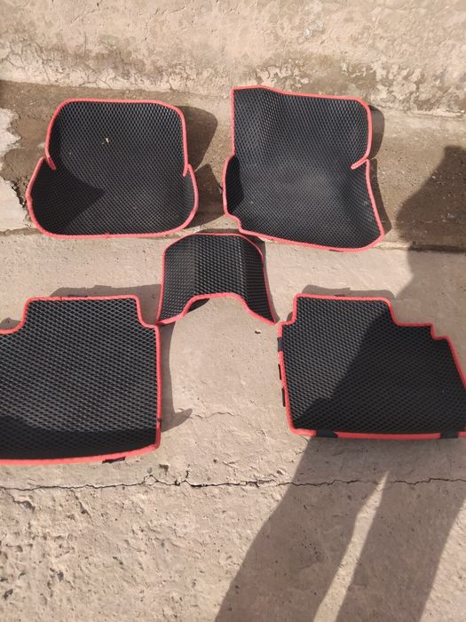 Продам коврики на авто "ЕВА"