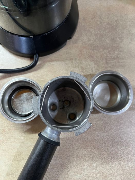 Кафемашина De'Longhi Dedica, EC682M