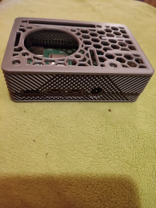 raspberry pi 4 model b fcc id 2abcb rpi4b