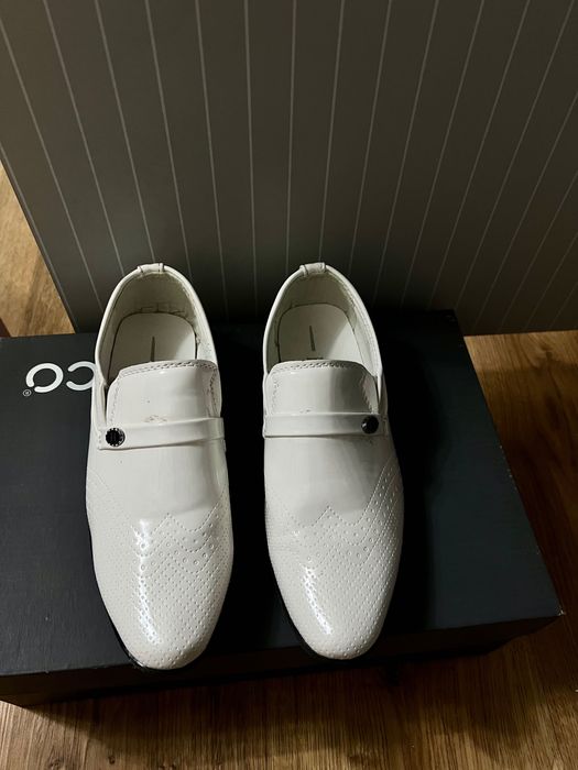 Белые туфли для мальчика 30 р-р