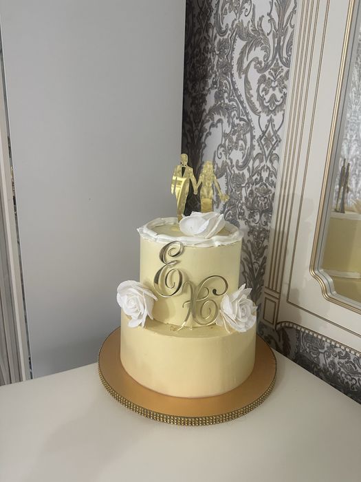 Свадебный двухъярусный торт. Кызылорда