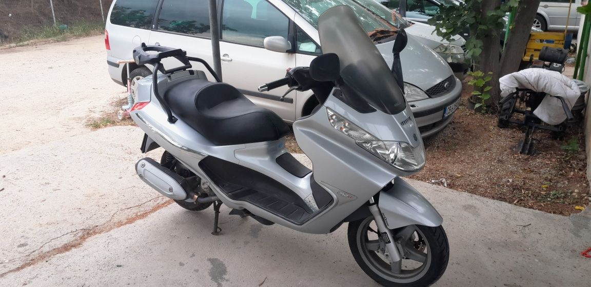 Продавам Piaggio X8 250i