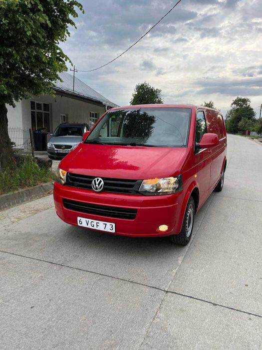 Vand Volkswagen Transporter T5  modelu lung motor 2.0