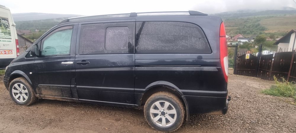 Vand sau schimb -Mercedes  vito 8+1 volan dreapta