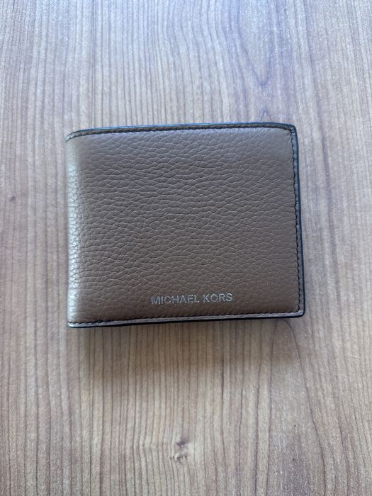 Portofel barbati nou  michael korss piele maro