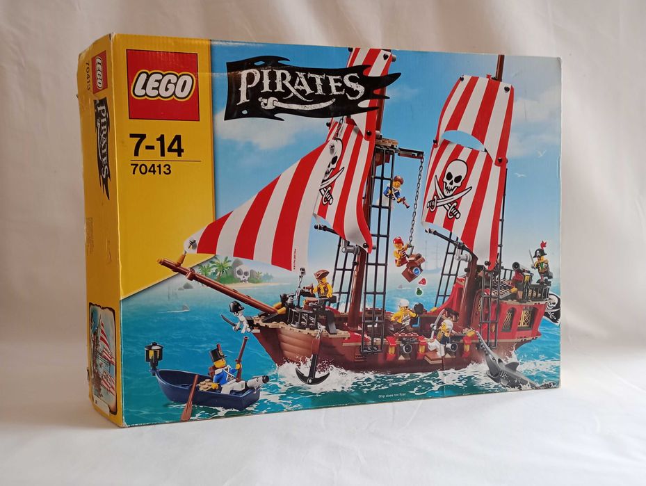 LEGO Pirates комплект 70413 "The Brick Bounty" от 2015 година