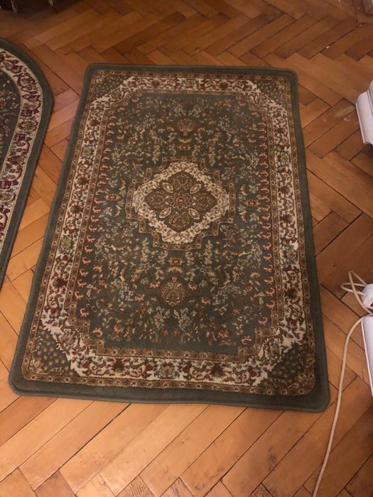 3 covoare verde crem