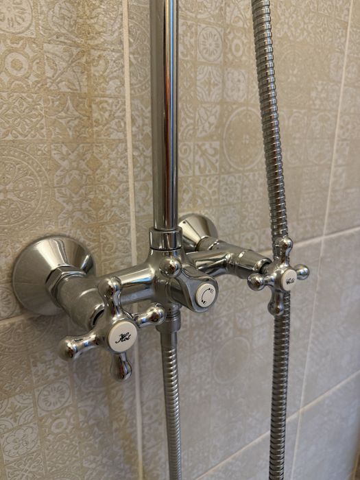 Душ колона ROCA