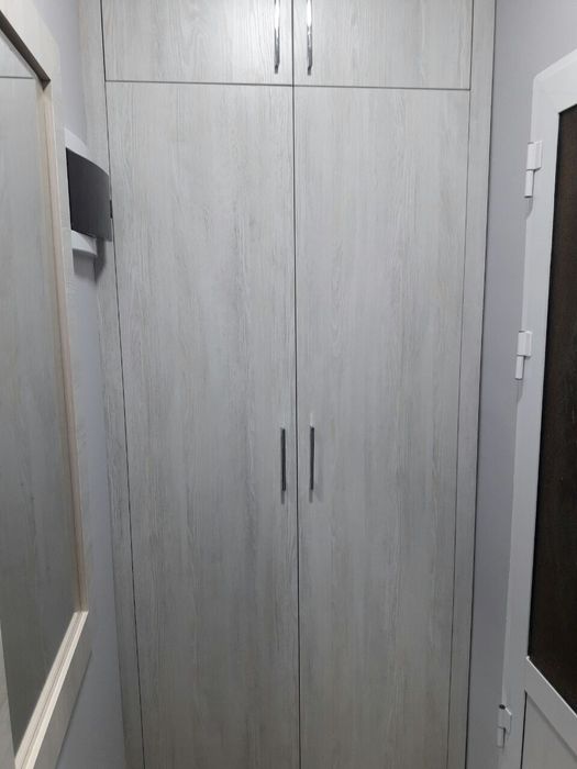 Арендага берилади 2 хона 3 этаж Вокзалда.Агентство