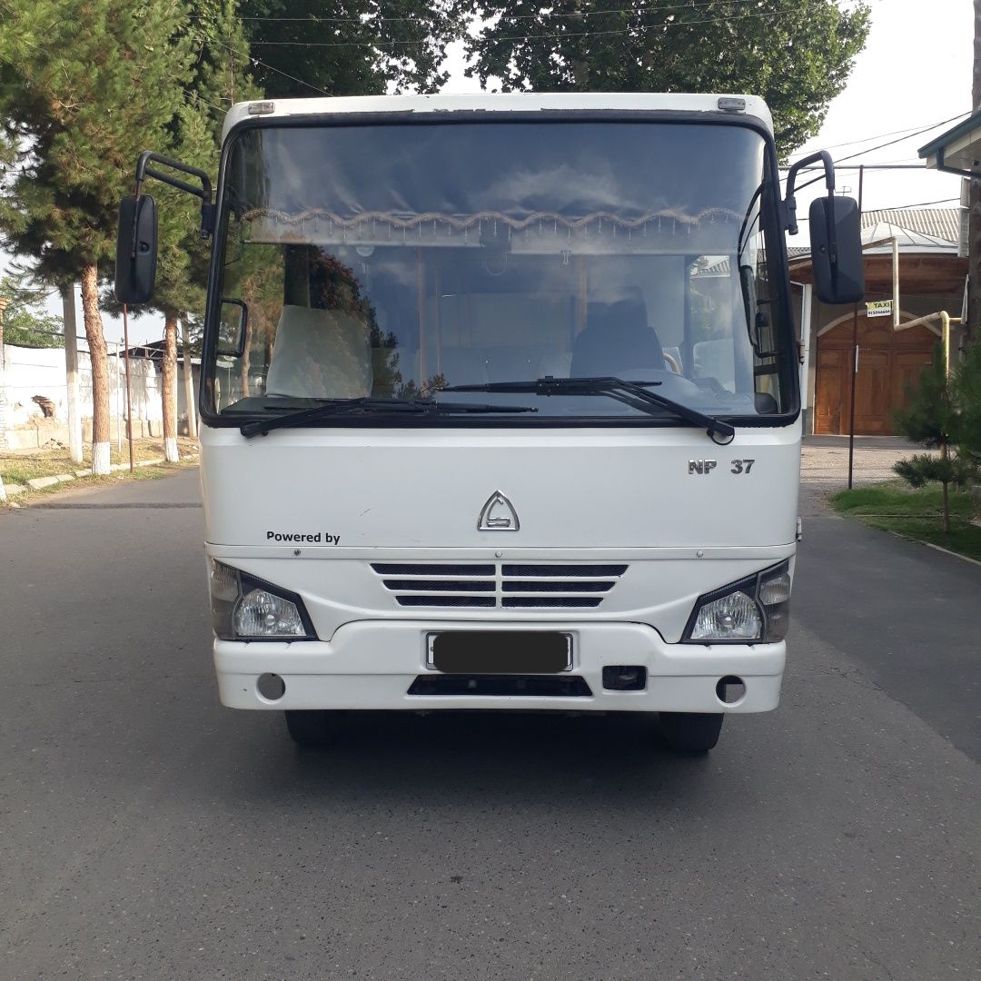 ISUZI Aftobus NP37