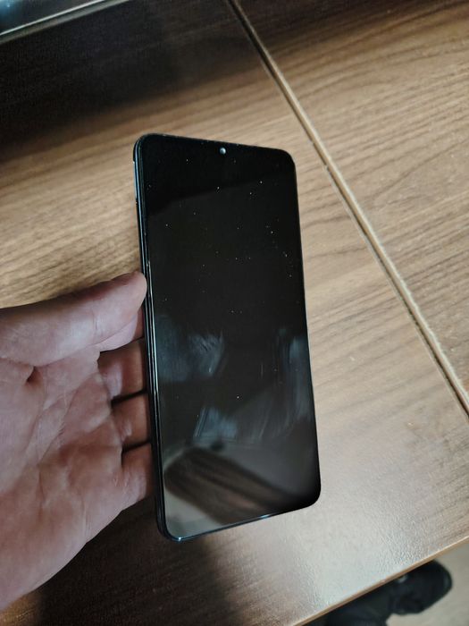 Vând Samsung M12 impecabil