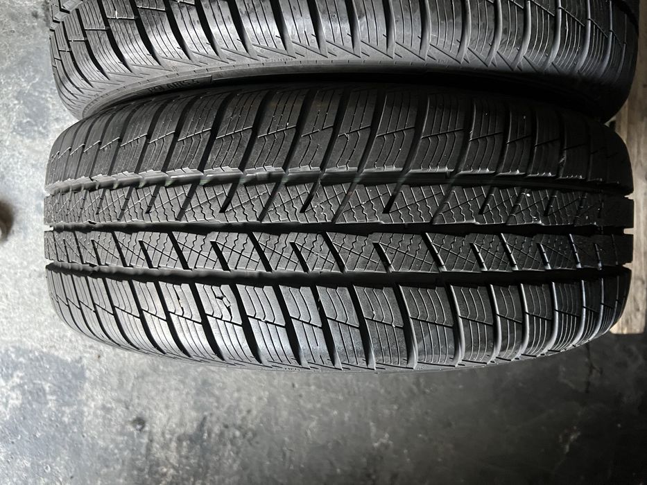 2 anvelope de iarna 215/60/16 Barum 8.2 mm!