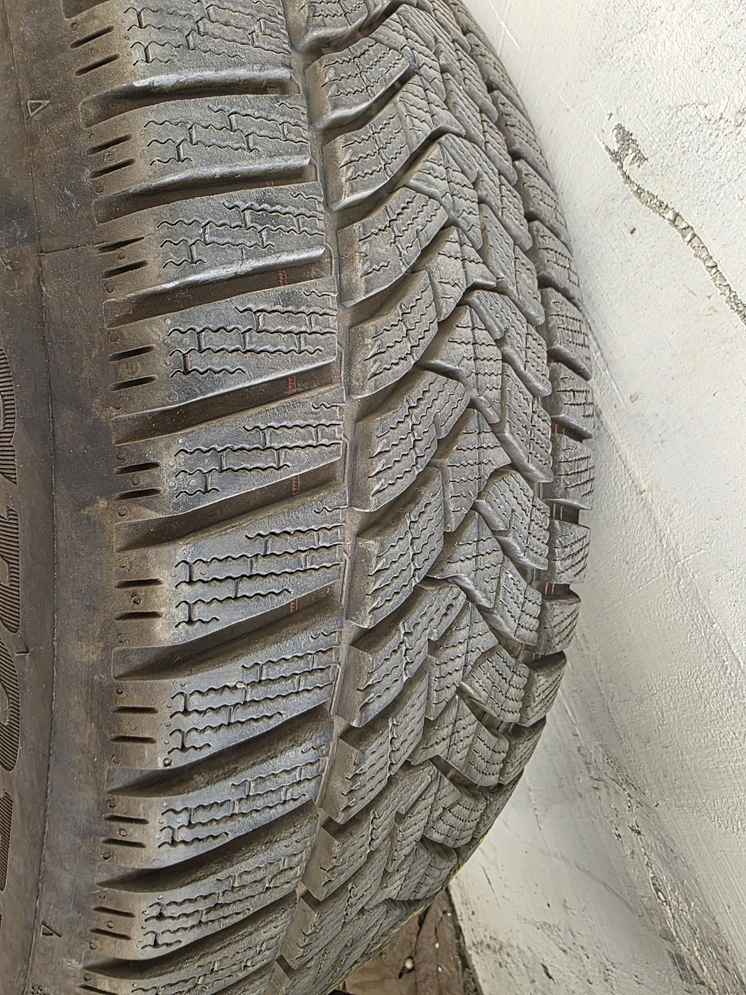 Зимни гуми Dunlop 215/55/R17 Winter Sport