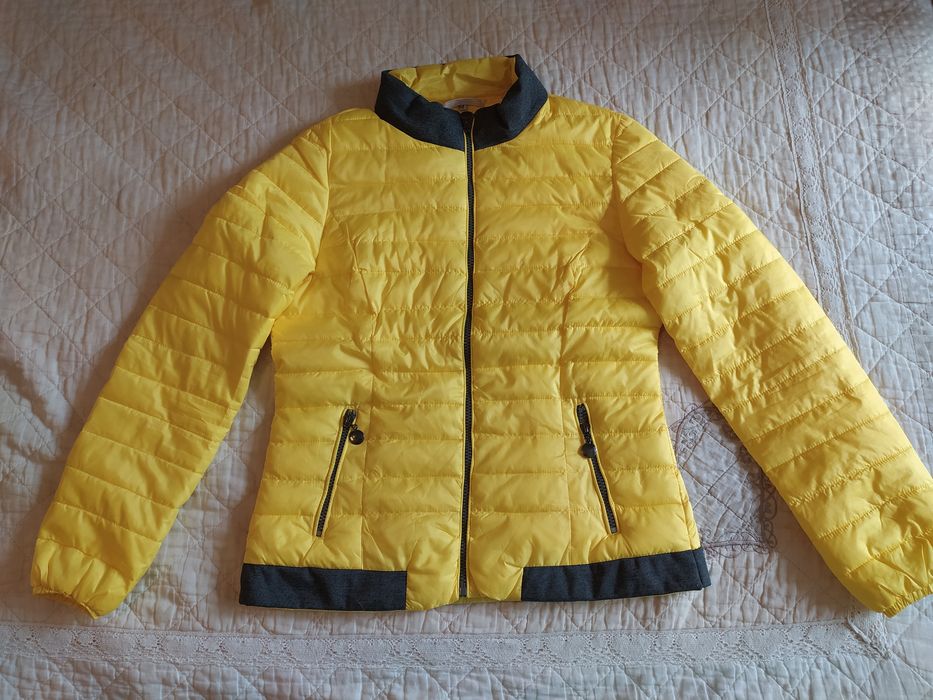 Geacă pentru femei, culoare galbenă, mărimea M