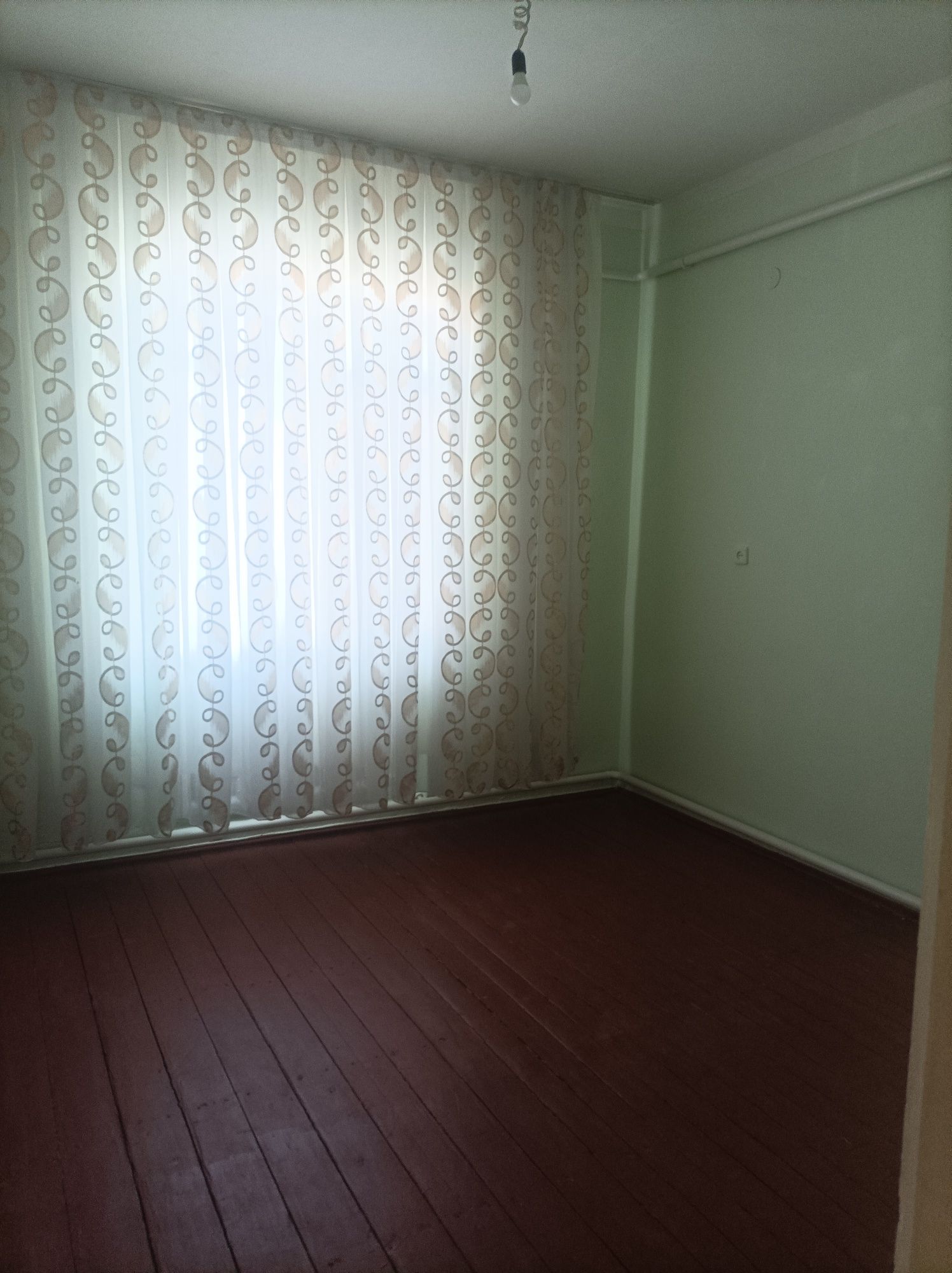 Sardoba ko'chasidan kottedj sotiladi krediti yopilgan