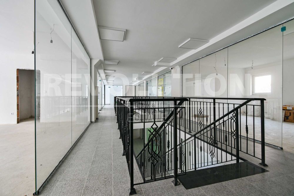 Продава се Магазин в София, Център - 35 кв.м за 5186 €/кв.м - Снимка #9