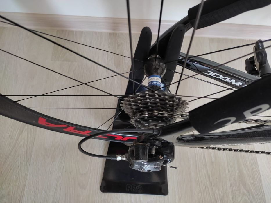 Cursieră Pinarello Dogma F 12