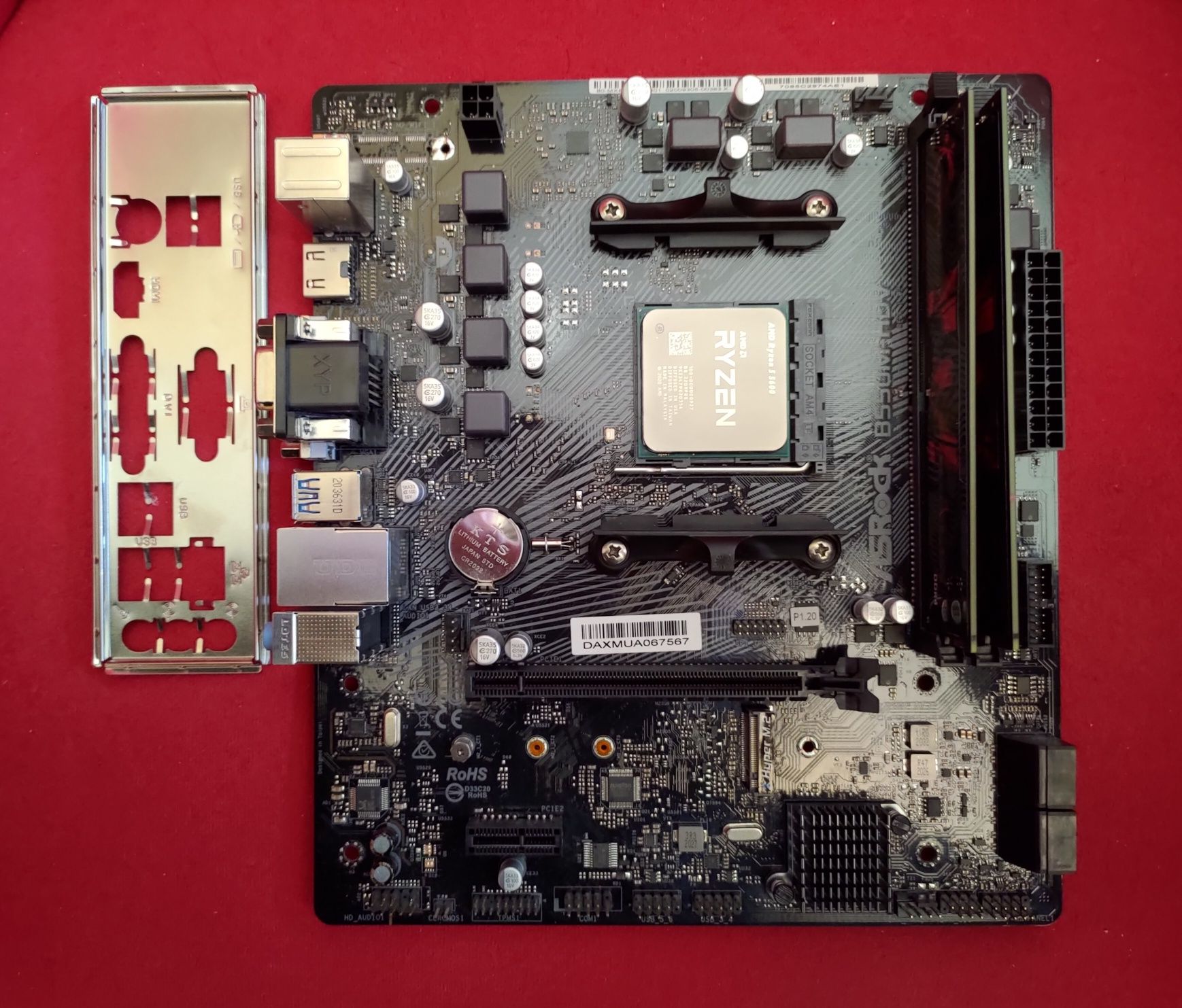 Ryzen 5 5600 с дъно ASRock B550, 16GB RAM памет и 512GB SSD от Samsung