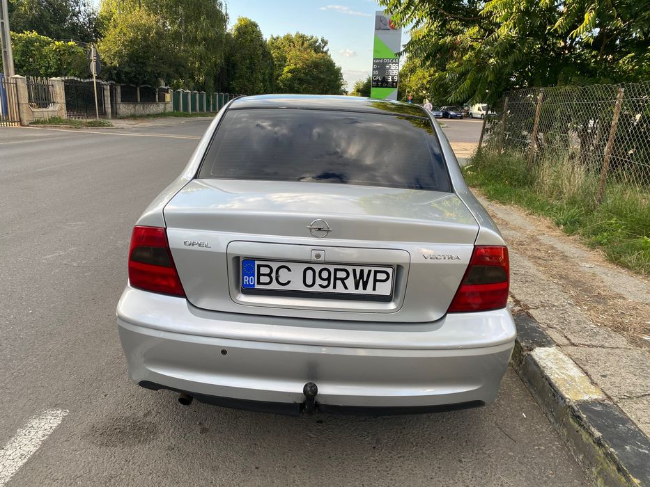 Opel Vectra B – 2001, 1.6 16V Benzină + GPL, nefumători