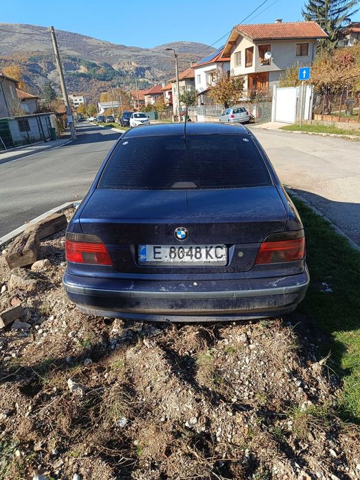 Кола за продаване