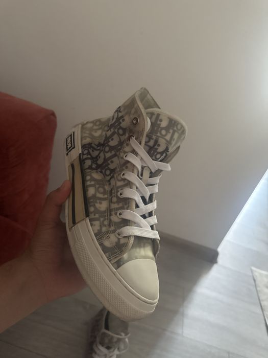 Dior B23 sofisticate