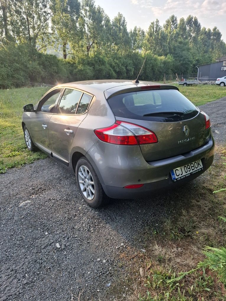 Vând Renault Megane