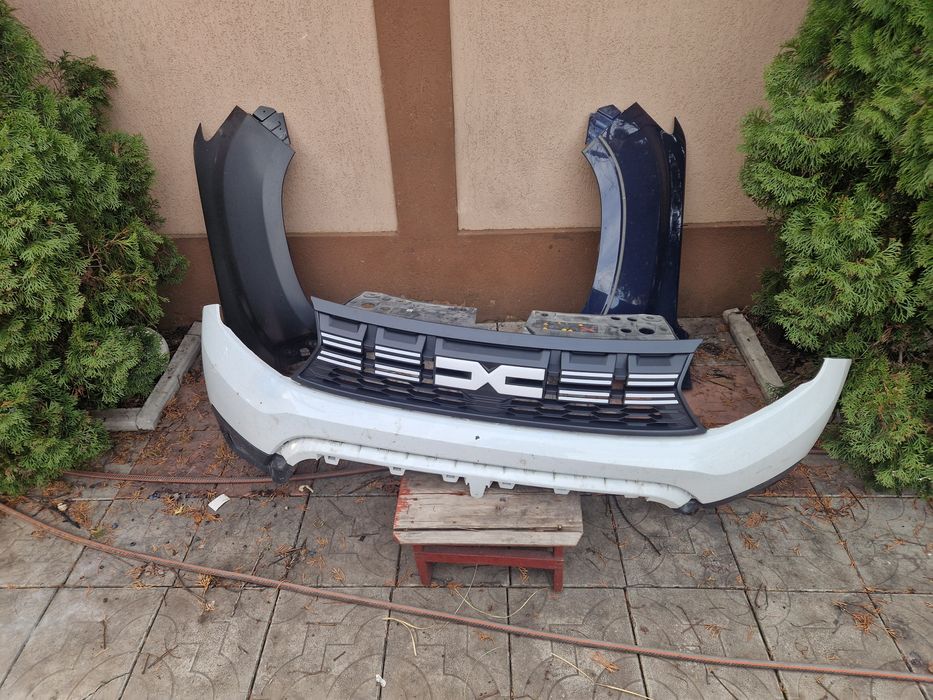 Capota duster hjd 2 aripi stânga dreapta faruri trager radiatore elect