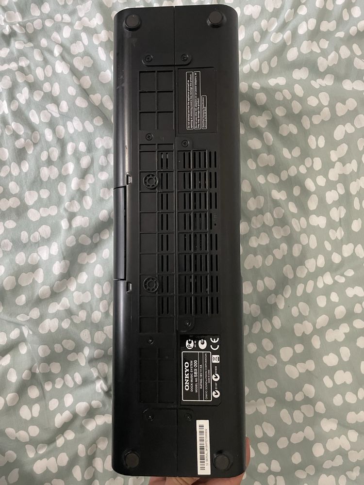 Продавам bluetooth колонка ONKYO