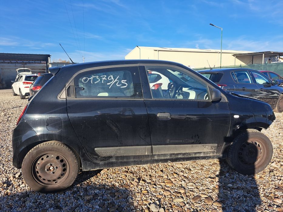 Renault Twingo 1.0 i за части 2021г