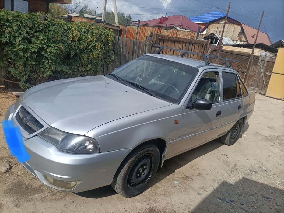 Продам Нексию 2500