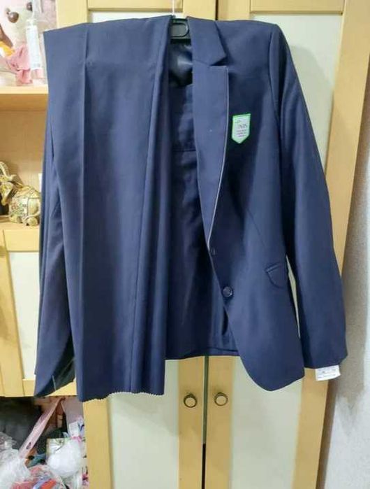 Продам новый комплект формы НИШ