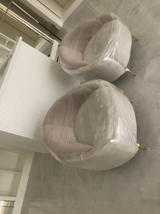 продаю  новые кресла