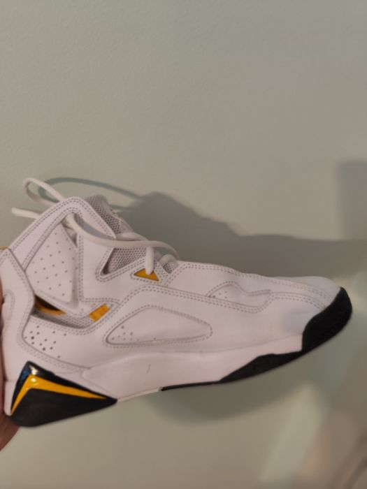Обувки на найк Air Jordan