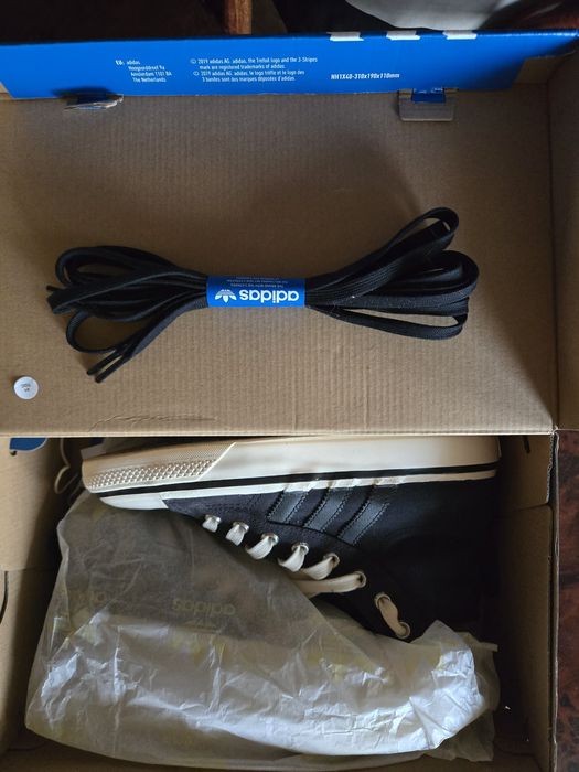 Оригинални дамски кецове adidas nizza