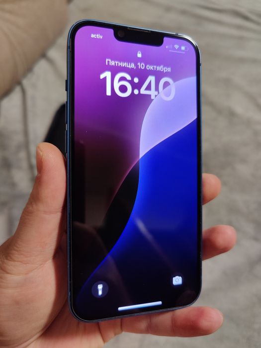 Продам iPhone 13