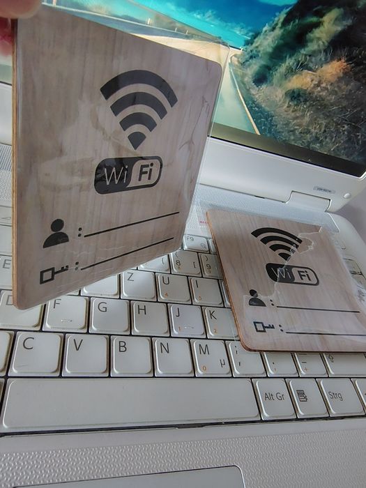 Semn wifi din bambus cu magnet/ Nou