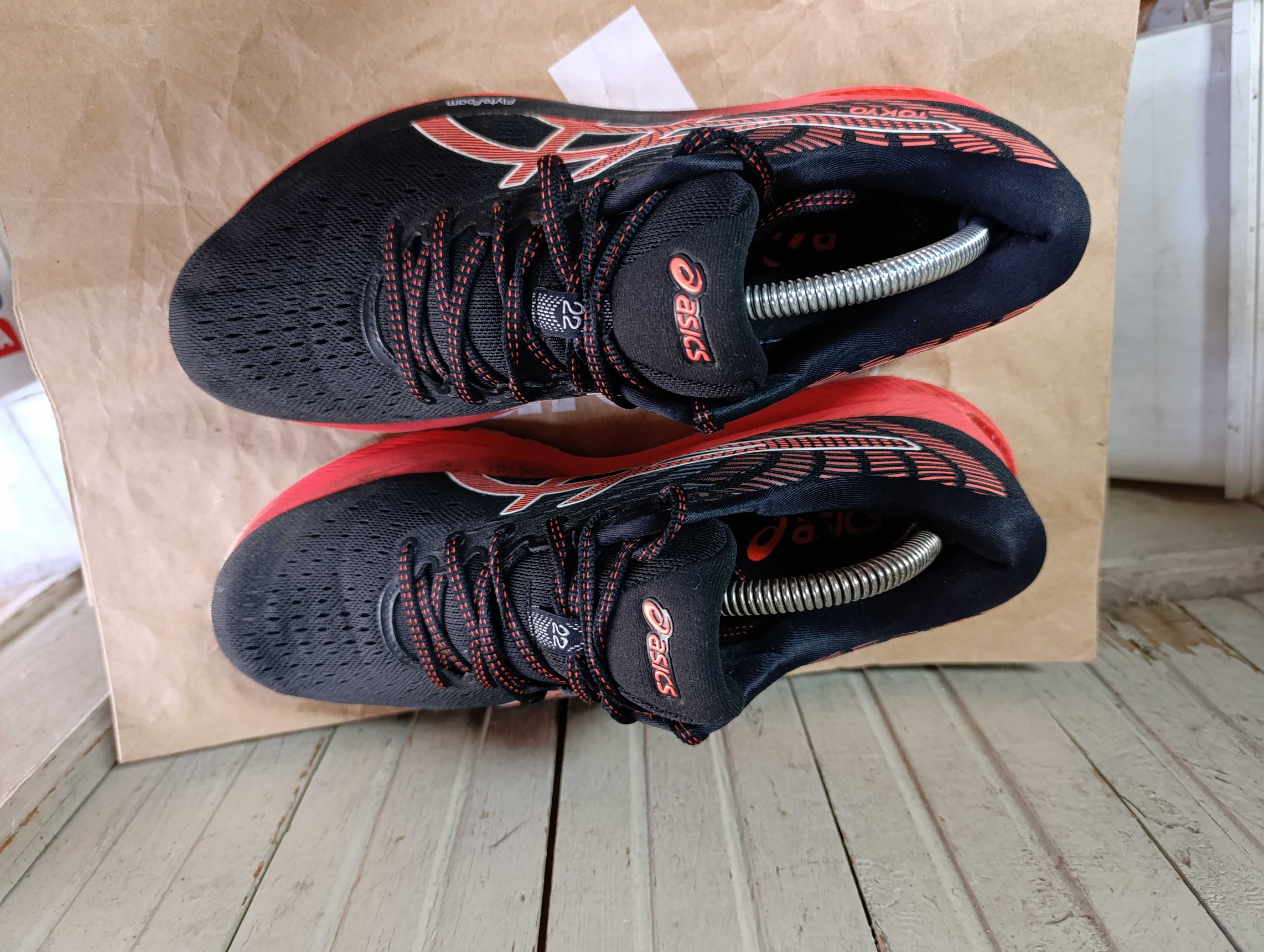 ''Asics Gel-Cumulus 22 Tokyo''оригинални маратонки 44 номер