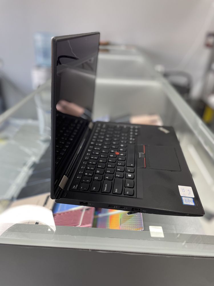 Продается Lenovo ThinkPad Yoga 370 в хорошем состоянии