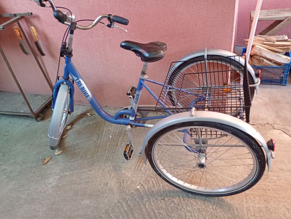 Bicicleta pe 3 roți