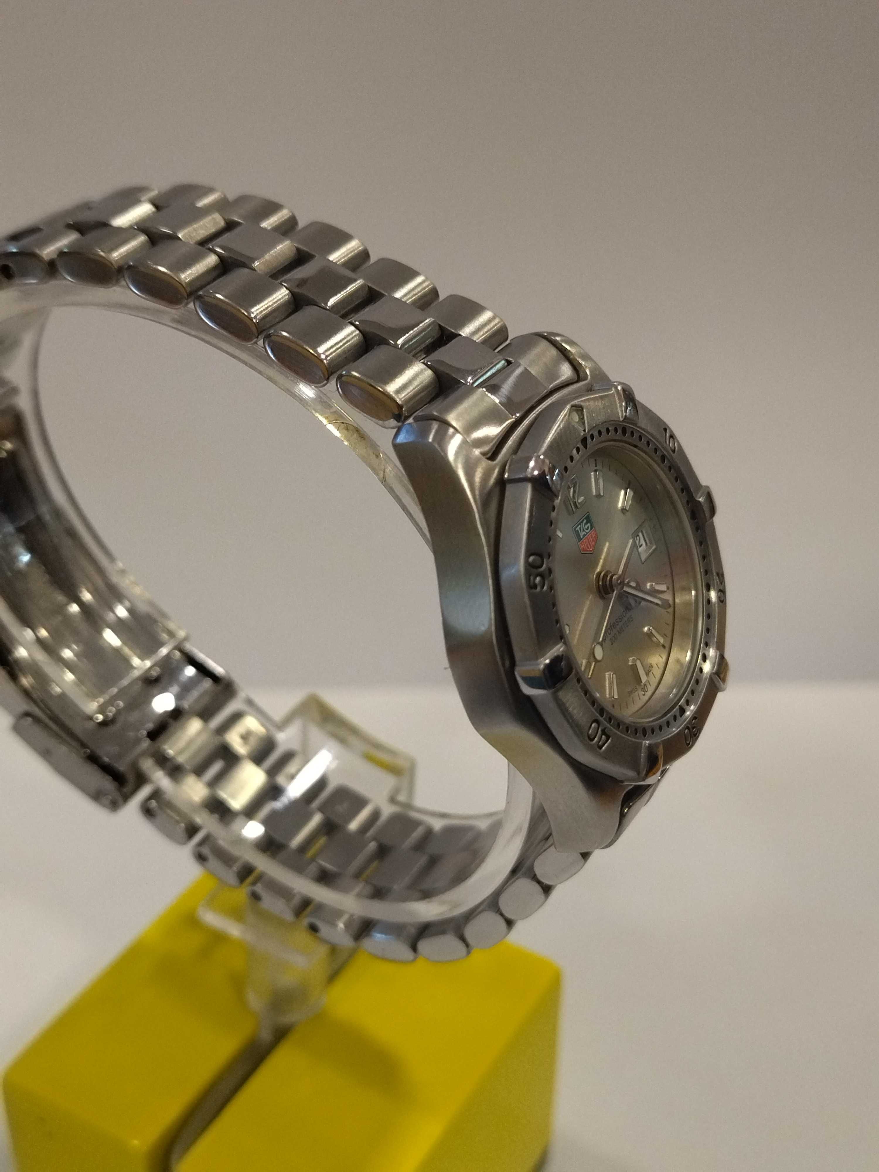Tag Heuer - Professional - 200 m.