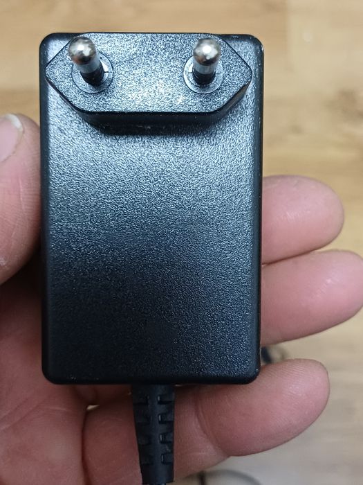 Bater# Alimentator CWT 24W 12V 2A 4PIN KPC-024F pentru  Hikvision DS-7