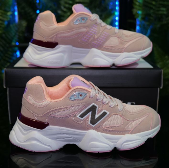 Маратонки New Balance 9060 (36-40) Розово