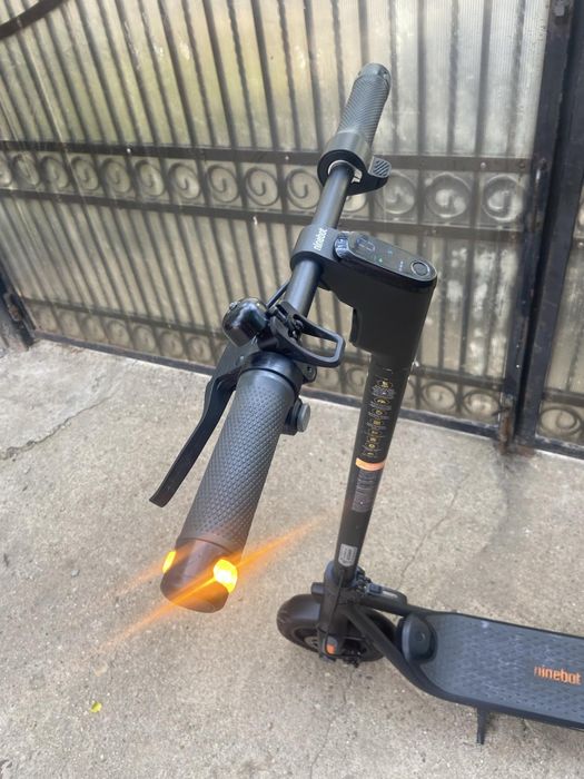 Trotineta nineboot f2 pro