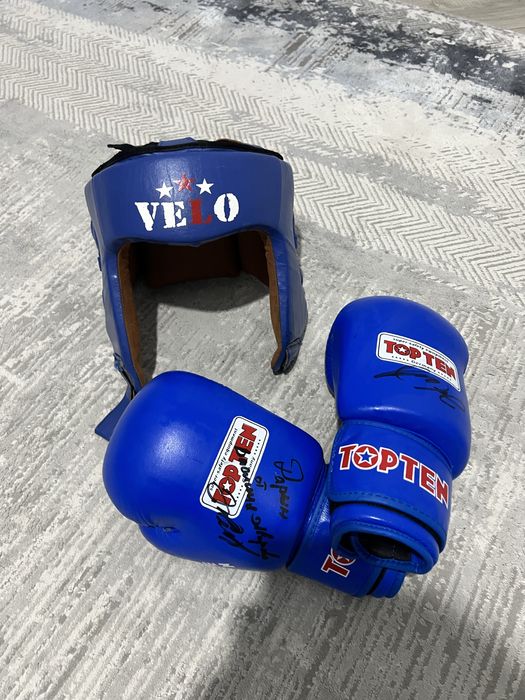 СРОЧНО продам перчатки и шлем