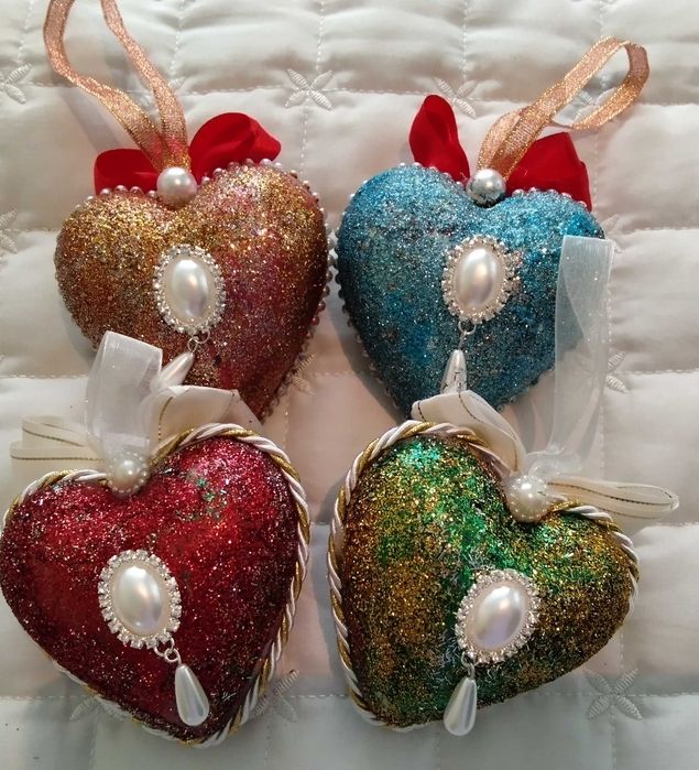 Ръчно изработени коледни украшения