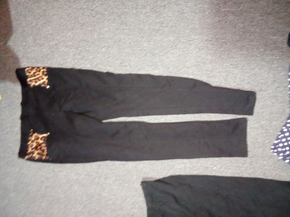 Pantaloni dama diferite modele