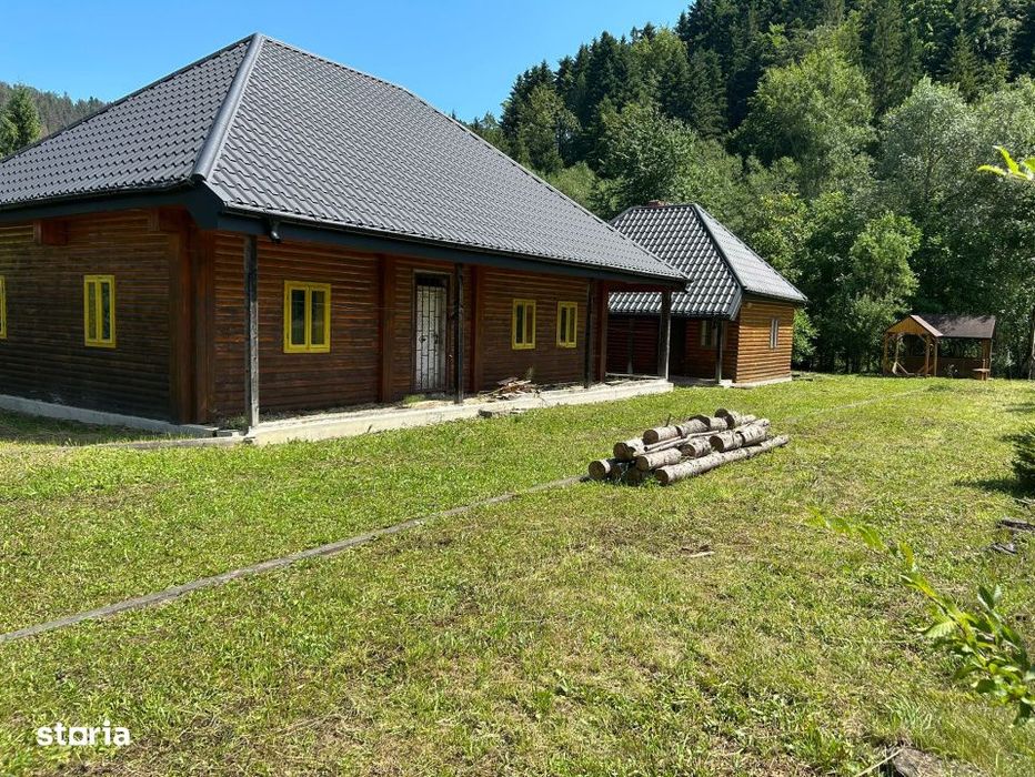 Casa de vacanta , zona Soarecului , Marginea