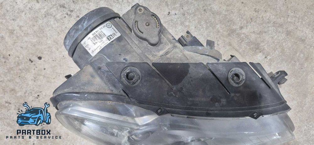 Фарове VW Passat 2011 1.9 TDI